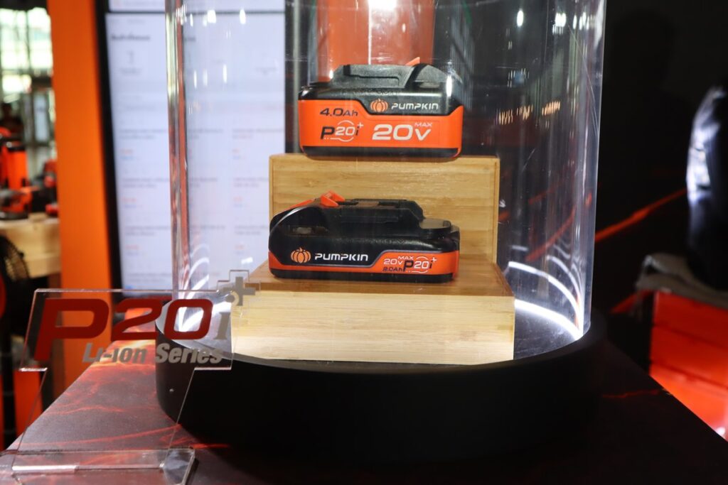 แบตเตอรี่ PUMPKIN P20i +